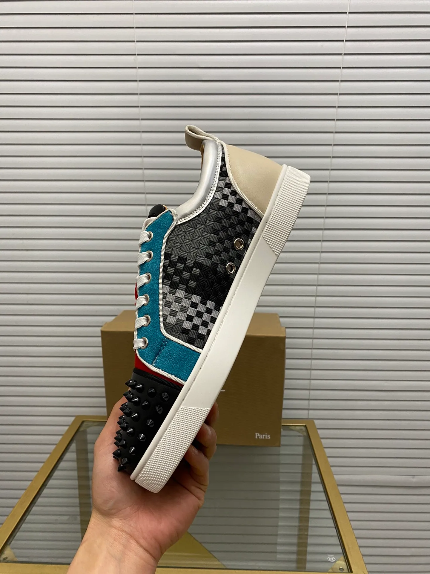 (Customized model) Ex-factory price is 500. christian louboutin (CL red sole shoes) counter series, casual sneakers for couples 📢 📢 📢 Exclusive hot style release 🎈🎈💪 Movable latex feet 👻 Finished outsole line [Proud] 😝Female 35-40# Male 38#-46, global supply😝 [Top version]: Original imported genuine leather upper, top original leather lining, original molded TPU outsole, original 1:1 detail processing, original shoe last,